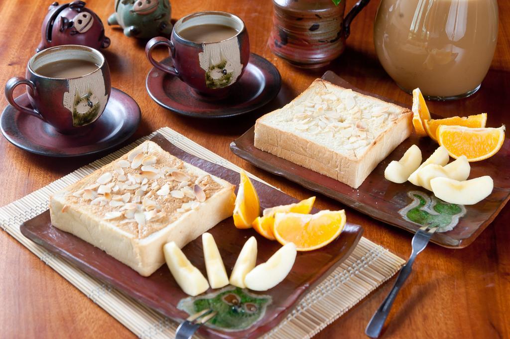 Family Pottery Bed & Breakfast Hengchun Exterior photo