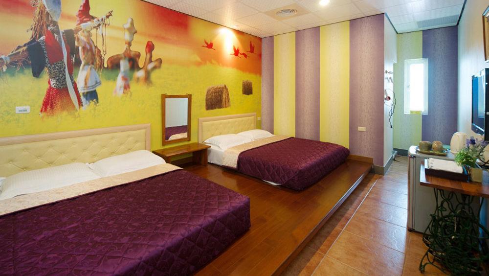 Family Pottery Bed & Breakfast Hengchun Exterior photo